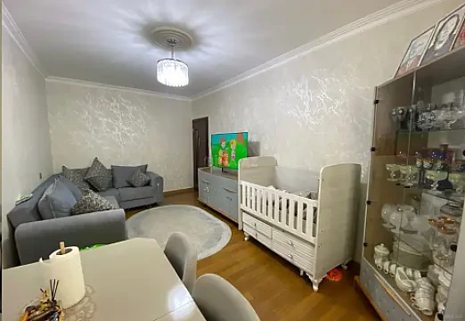 Satılır 2 otaqlı mənzil 65 m² — Bakı, Həzi Aslanov qəs. 2 otaq 65.00 m²