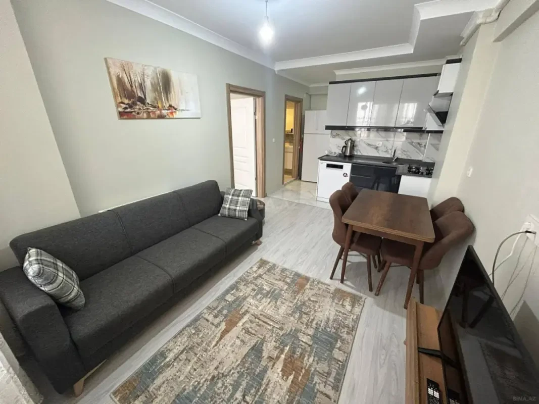 Kirayə verilir 2 otaqlı mənzil 50 m²
