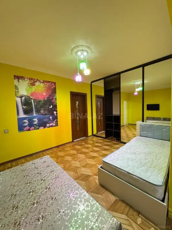Satılır 2 otaqlı mənzil 55 m²
