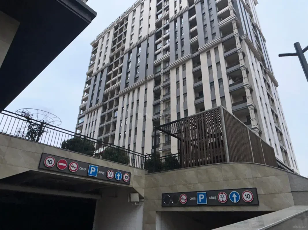 Satılır 3 otaqlı mənzil 114 m²
