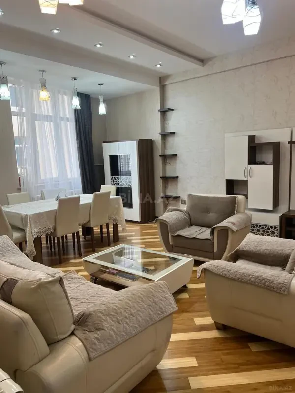 Kirayə verilir 3 otaqlı mənzil 120 m²