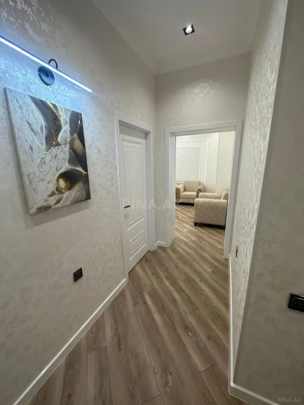 Kirayə verilir 2 otaqlı mənzil 75 m²