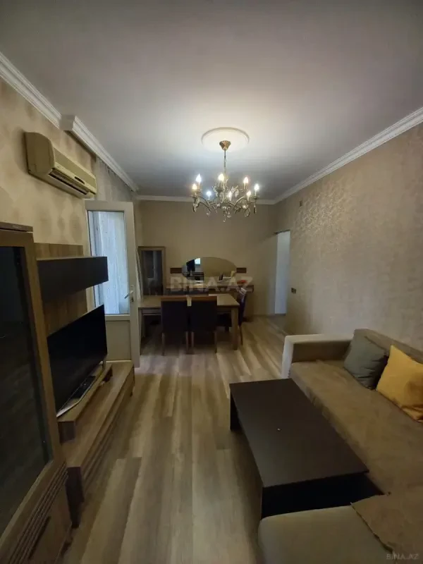 Kirayə verilir 2 otaqlı mənzil 50 m²