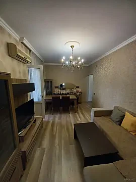 Kirayə verilir 2 otaqlı mənzil 50 m² — Bakı, 8-ci mikrorayon 2 otaq 50.00 m²