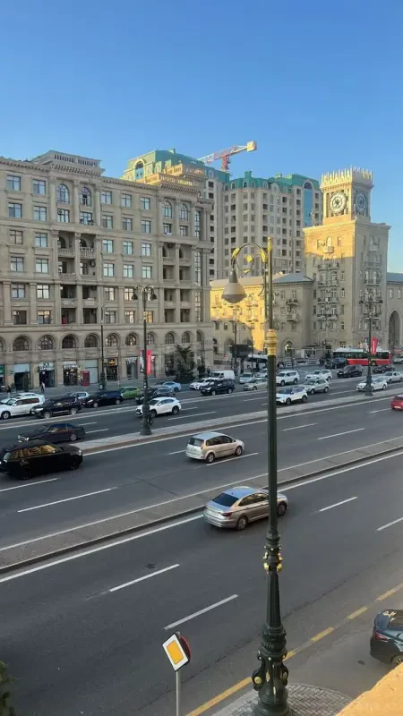 Satılır 3 otaqlı mənzil 125 m²
