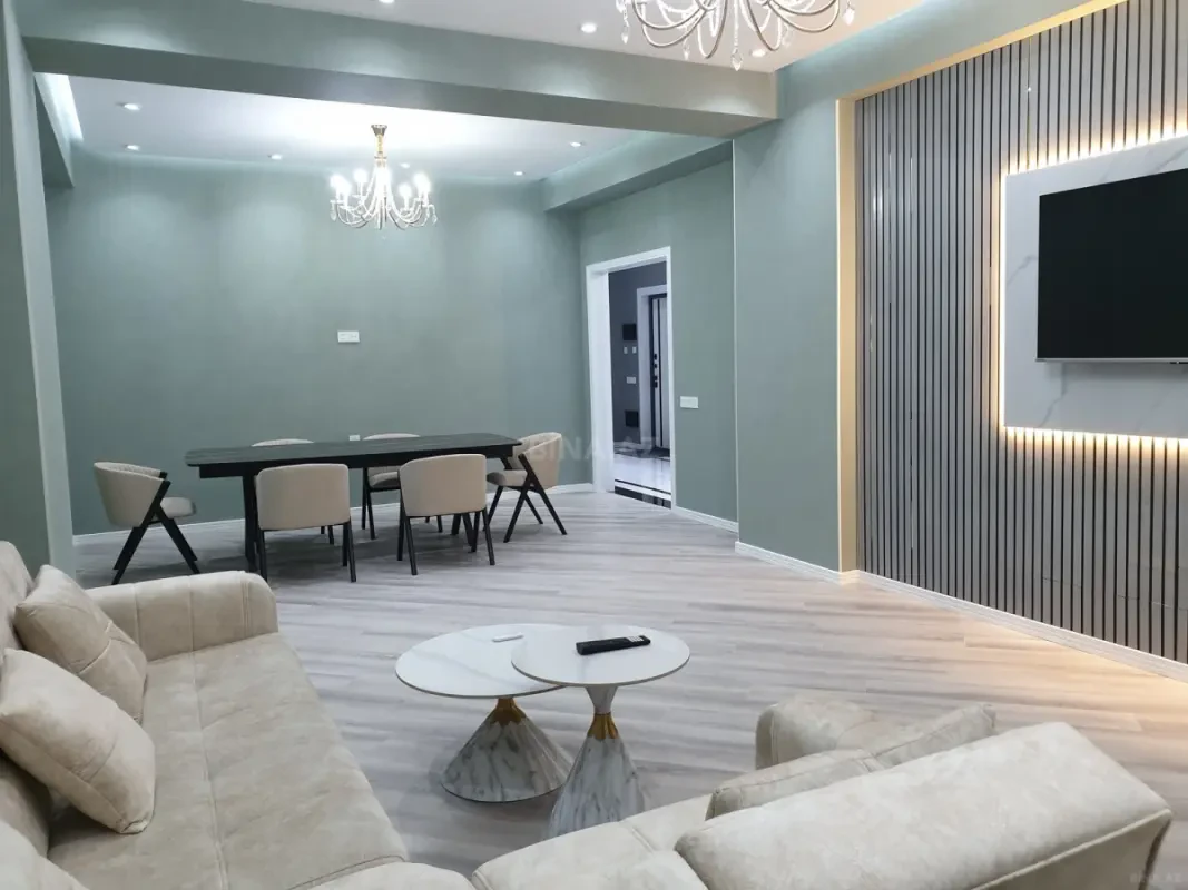 Kirayə verilir 3 otaqlı mənzil 150 m²