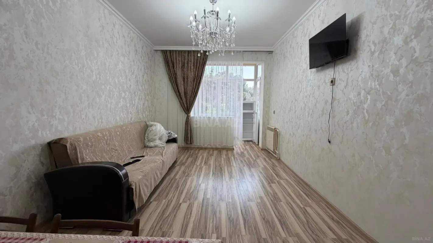 Kirayə verilir 2 otaqlı mənzil 40 m²