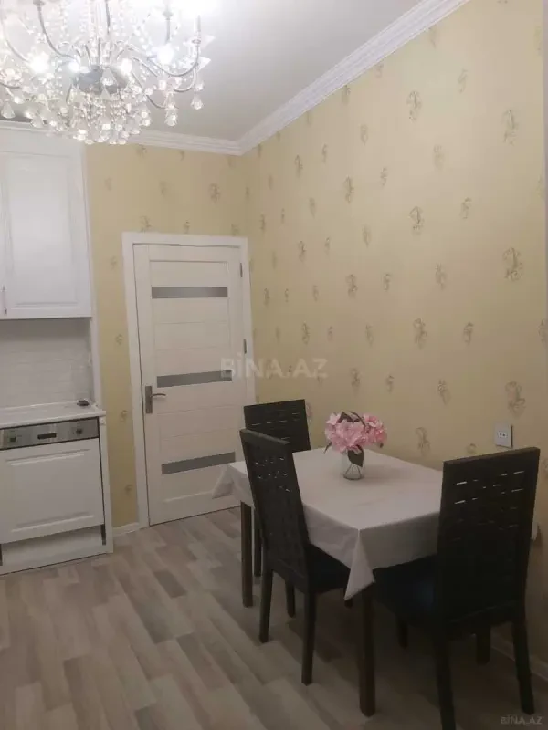 Kirayə verilir 2 otaqlı mənzil 75 m²