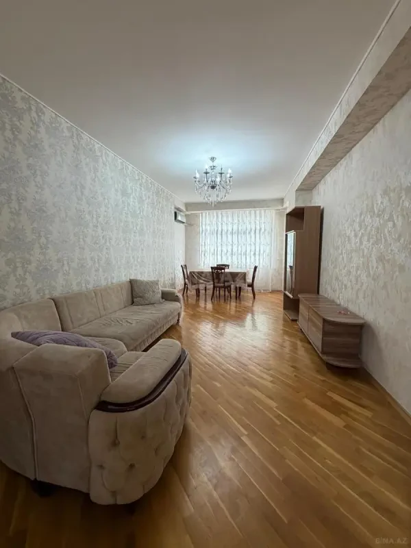 Satılır 2 otaqlı mənzil 95 m²