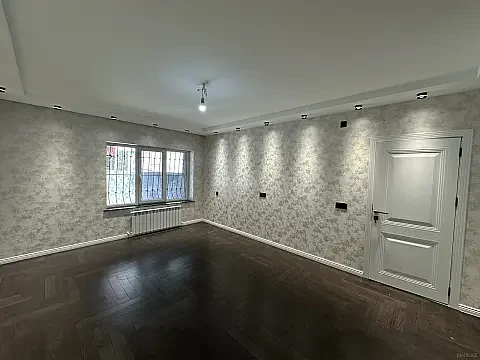 Satılır 4 otaqlı mənzil 100 m² — Bakı 4 otaq 100.00 m²