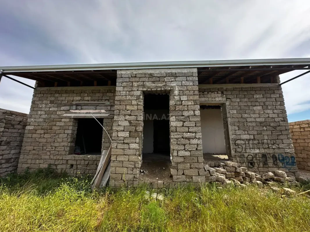 Satılır 3 otaqlı həyət evi 130 m²