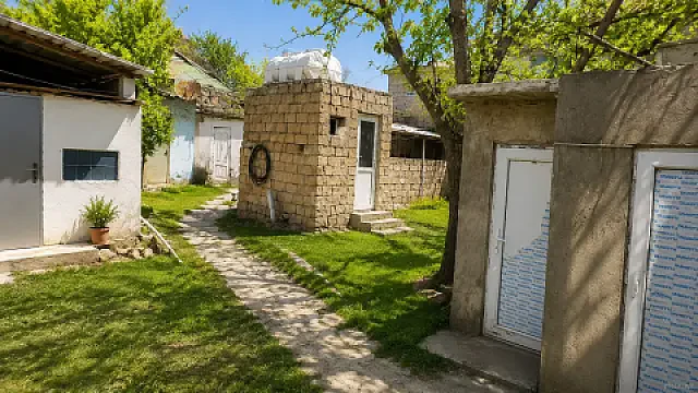 Satılır 4 otaqlı həyət evi 100 m² — Bakı 4 otaq 100.00 m²