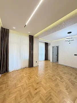 Satılır 4 otaqlı mənzil 117 m² — Bakı 4 otaq 117.00 m²