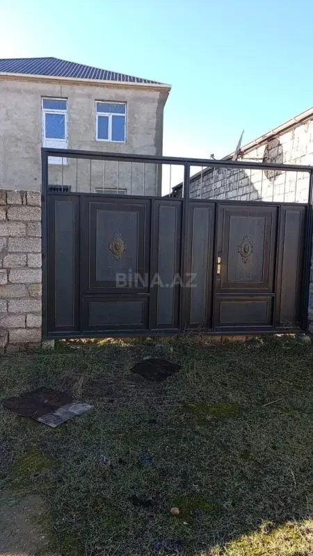 Satılır 5 otaqlı həyət evi 160 m²