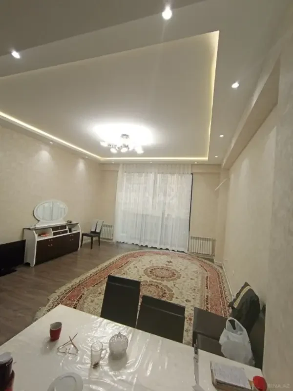 Satılır 3 otaqlı mənzil 83 m²