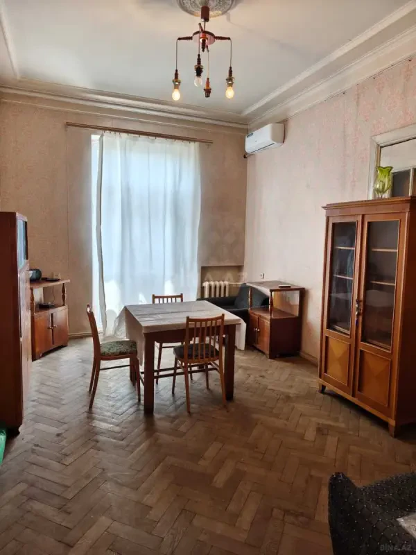 Kirayə verilir 2 otaqlı mənzil 50 m²