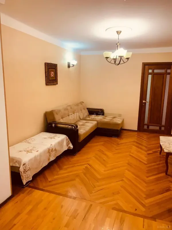Kirayə verilir 3 otaqlı mənzil 80 m²