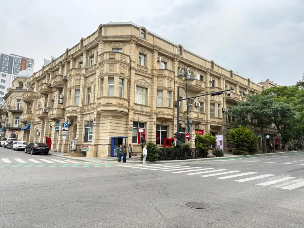 Satılır 3 otaqlı mənzil 80 m²