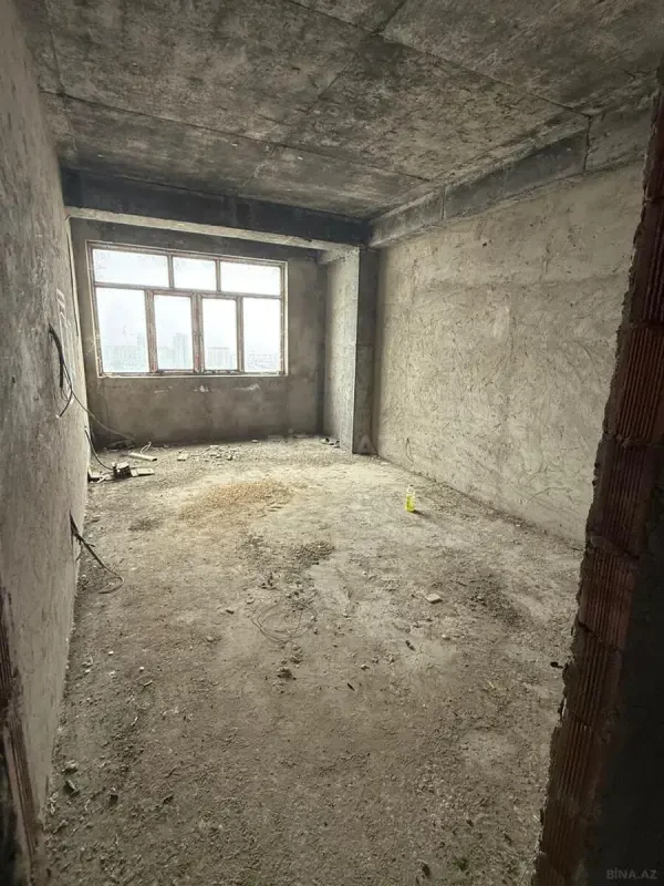Satılır 2 otaqlı mənzil 61 m²