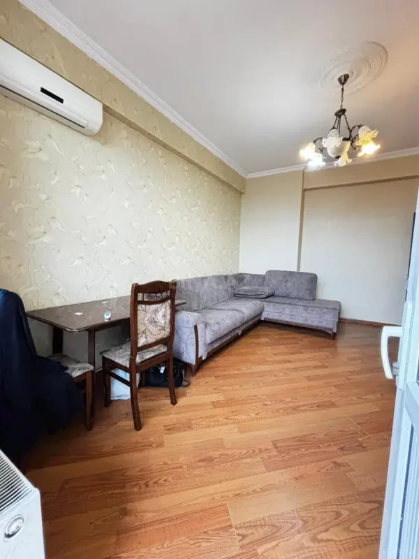 Kirayə verilir 2 otaqlı mənzil 55 m²