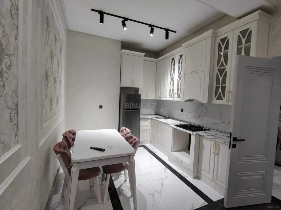 Kirayə verilir 3 otaqlı mənzil 100 m²
