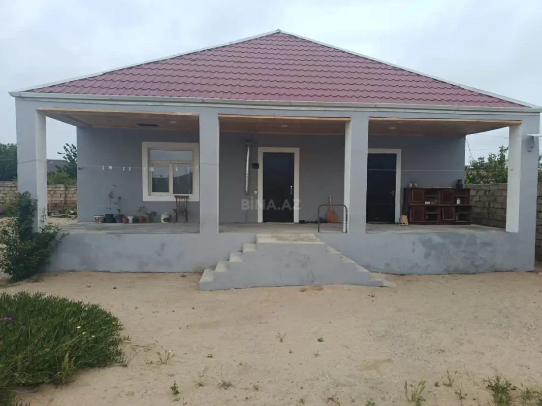 Satılır 4 otaqlı həyət evi 130 m²