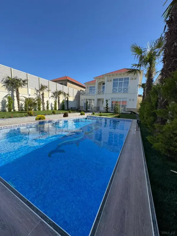 Satılır 5 otaqlı həyət evi 290 m²