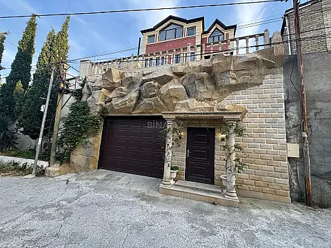 Satılır 8 otaqlı həyət evi 280 m² — Bakı 8 otaq 280.00 m²