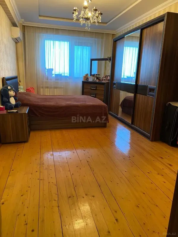 Satılır 2 otaqlı mənzil 68 m²