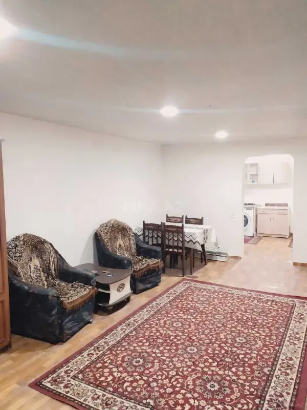 Kirayə verilir 2 otaqlı mənzil 62 m²