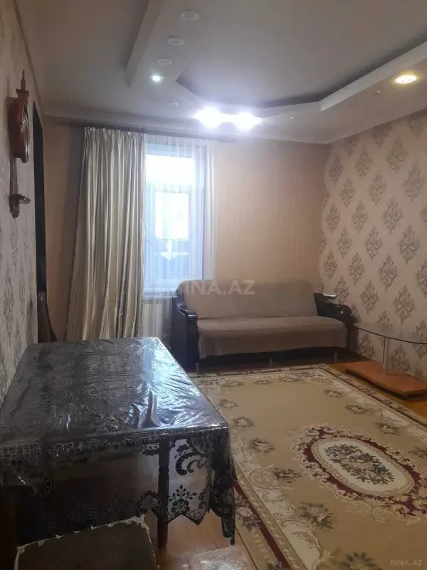 Kirayə verilir 2 otaqlı mənzil 60 m²