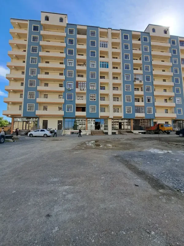 Satılır 2 otaqlı mənzil 73 m²