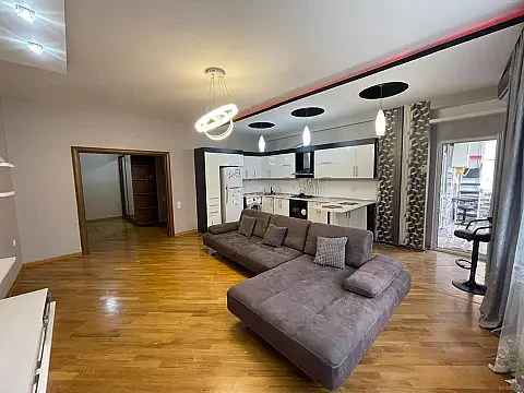 Satılır 4 otaqlı mənzil 130 m² — Bakı 4 otaq 130.00 m²