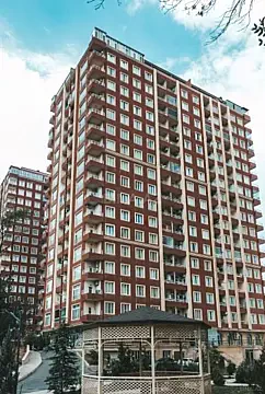 Satılır 3 otaqlı mənzil 95 m² — Bakı, Memar Əcəmi yanı 3 otaq 95.00 m²