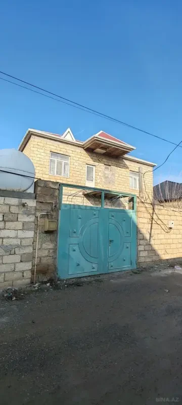 Satılır 5 otaqlı həyət evi 100 m²