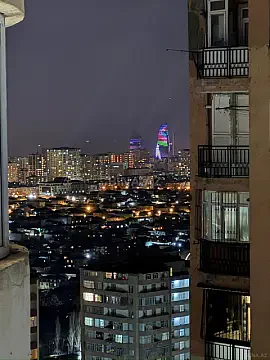 Satılır 3 otaqlı mənzil 100 m² — Bakı, İnşaatçılar 3 otaq 100.00 m²