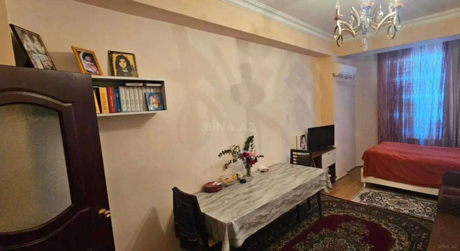 Satılır 2 otaqlı mənzil 52 m²