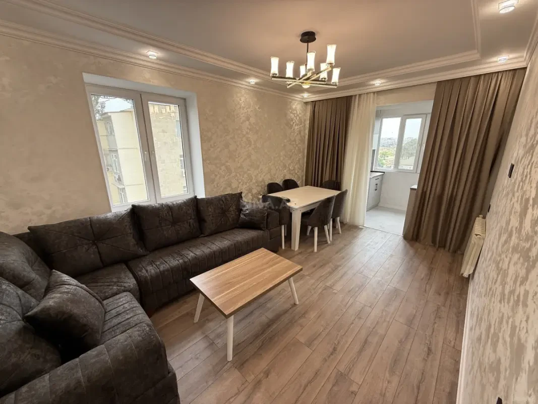 Satılır 3 otaqlı mənzil 55 m²