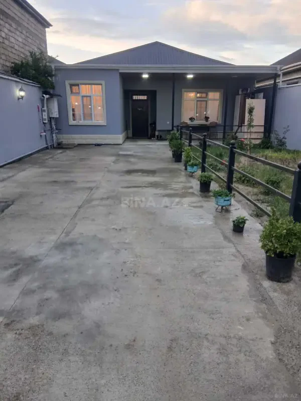 Satılır 3 otaqlı həyət evi 120 m²