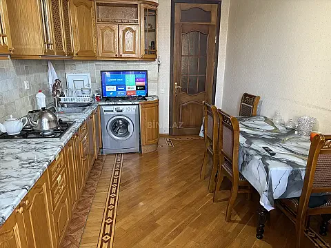 Kirayə verilir 4 otaqlı mənzil 160 m² — Bakı, İnşaatçılar 4 otaq 160.00 m²