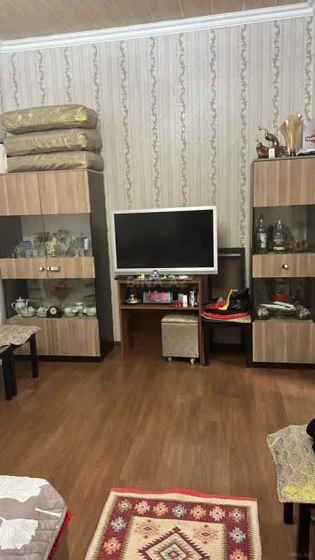 Satılır 4 otaqlı həyət evi 100 m²