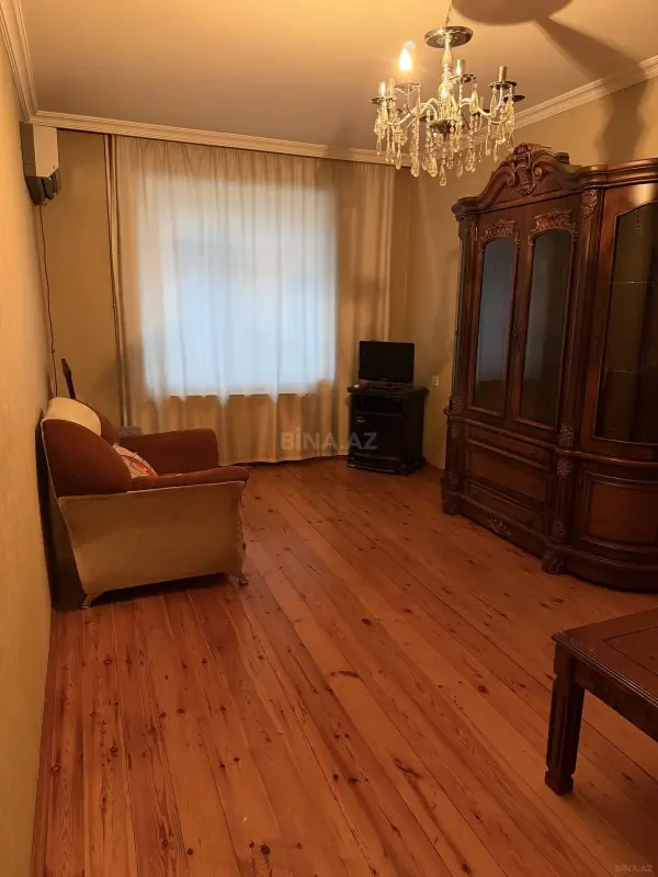 Kirayə verilir 2 otaqlı mənzil 50 m²
