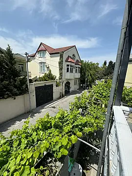 Satılır 7 otaqlı həyət evi 314 m² — Bakı 7 otaq 314.00 m²