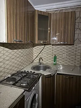 Kirayə verilir 1 otaqlı mənzil 30 m² — Bakı, Həzi Aslanov qəs. 1 otaq 30.00 m²
