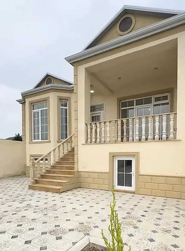 Satılır 4 otaqlı həyət evi 125 m²