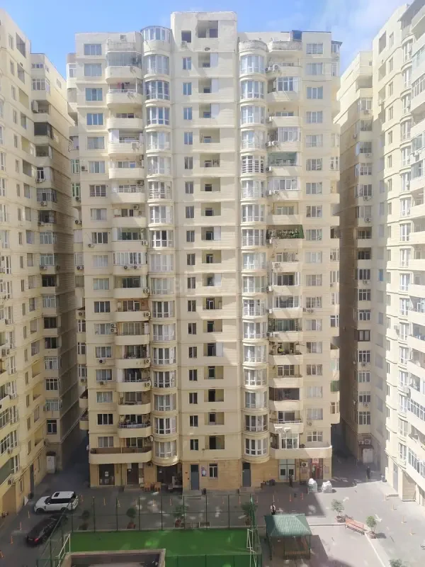 Satılır 1 otaqlı mənzil 75 m²