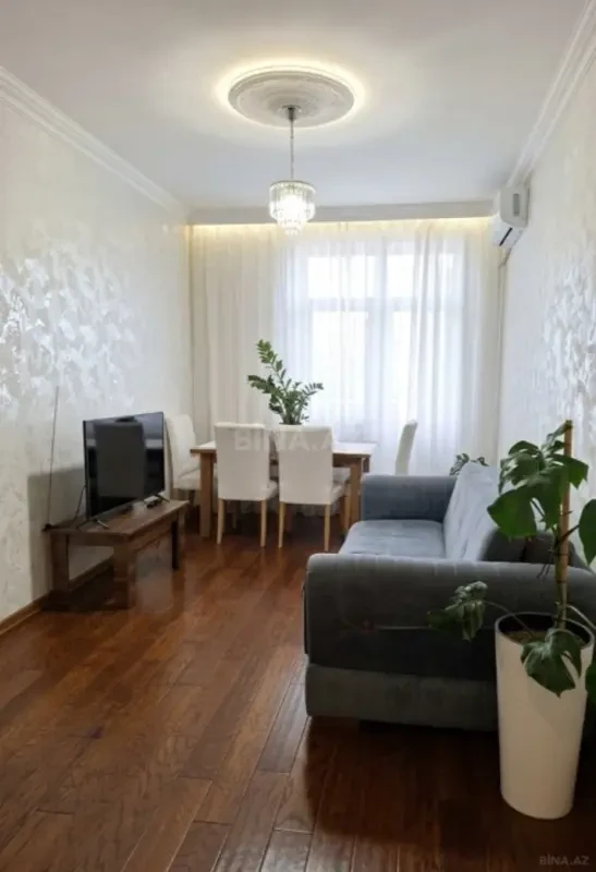 Satılır 2 otaqlı mənzil 78 m²