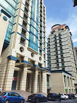 Kirayə verilir 4 otaqlı mənzil 190 m² — Bakı 4 otaq 190.00 m²