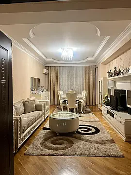 Satılır 3 otaqlı mənzil 128 m² — Bakı, İnşaatçılar 3 otaq 128.00 m²