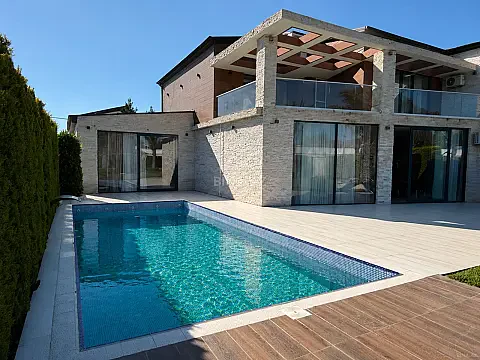Kirayə verilir 4 otaqlı həyət evi 400 m² — Bakı, Mərdəkan 4 otaq 400.00 m²